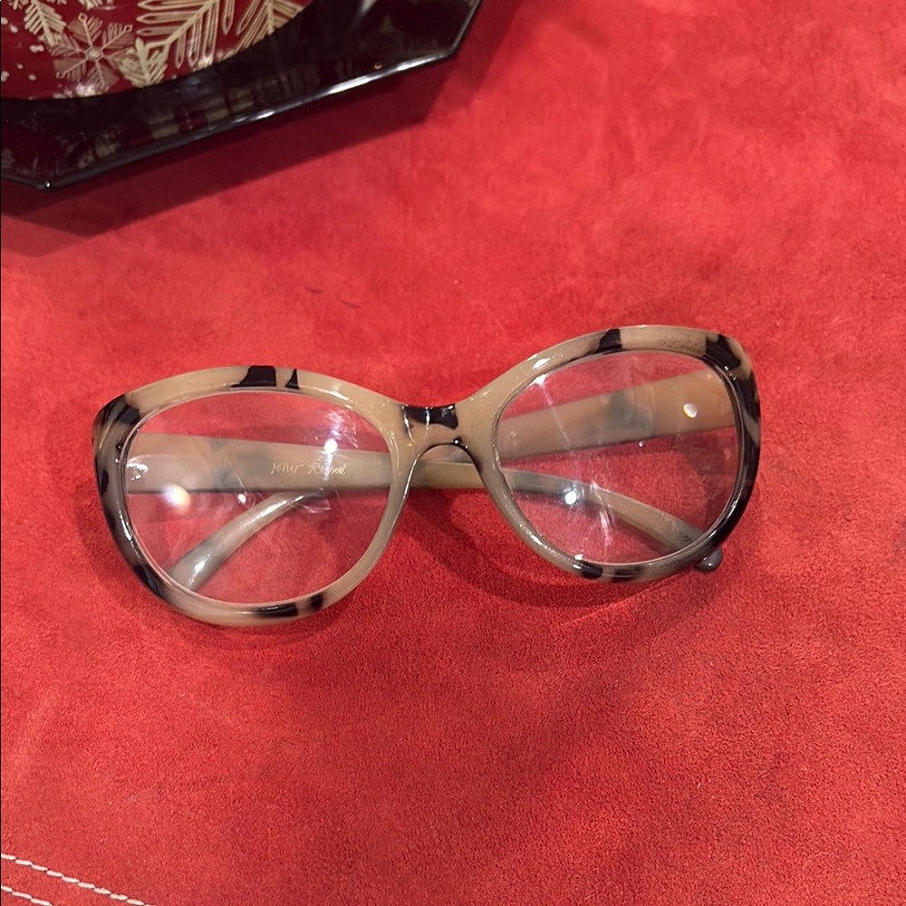 Betsey Johnson Tan and Black tortoise Women's frames